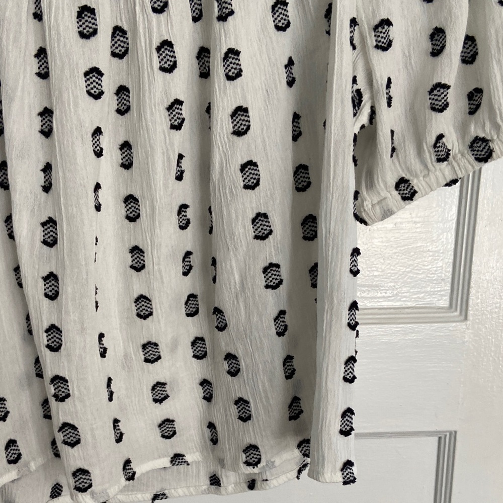 Loft White  and Black Patterned Women's Top - Picture 9 of 10